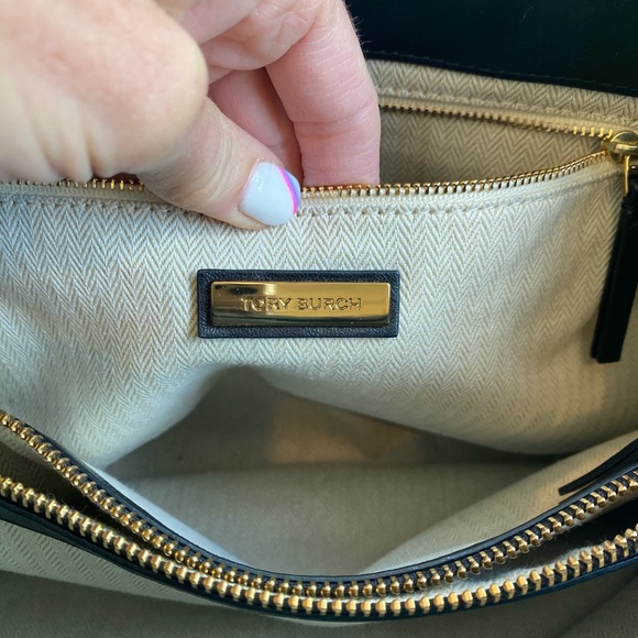 Tory Burch quilted leather handbag - Picture 5 of 14